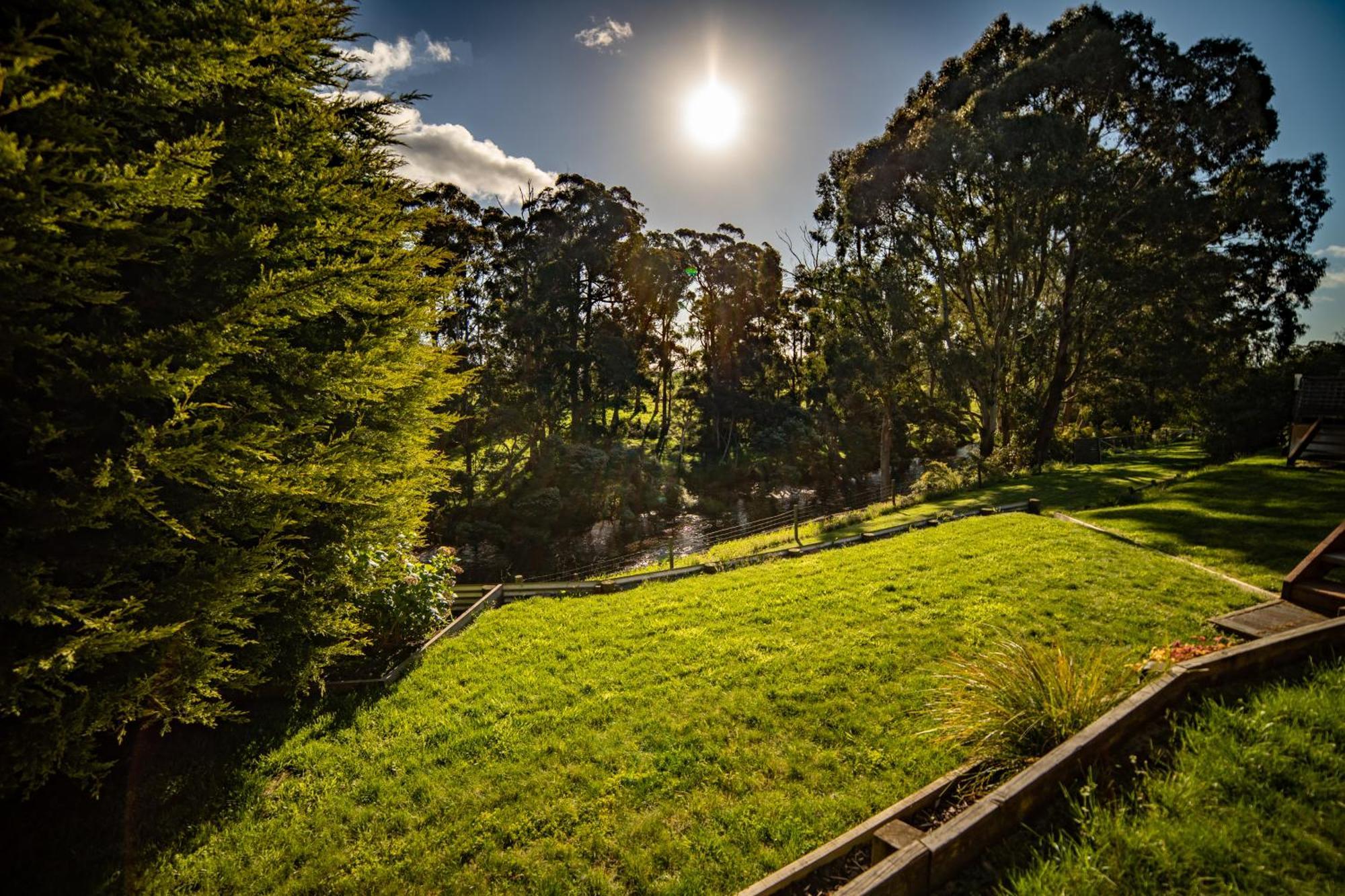 Platypus Waters B&B Сміттон Екстер'єр фото